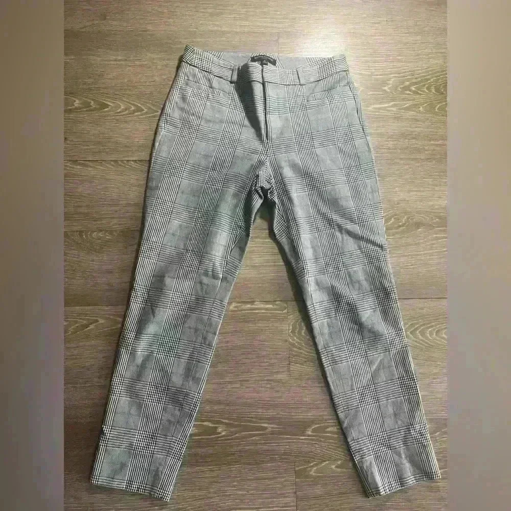 Banana republic capri pants - Picture 1 of 4